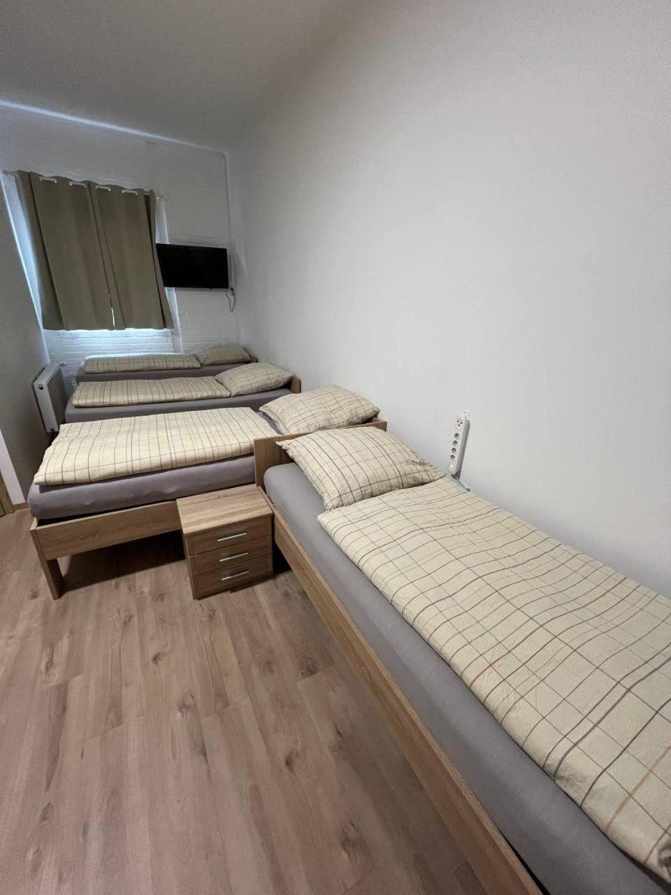 Messe Und Monteurzimmer Sehnde Luaran gambar