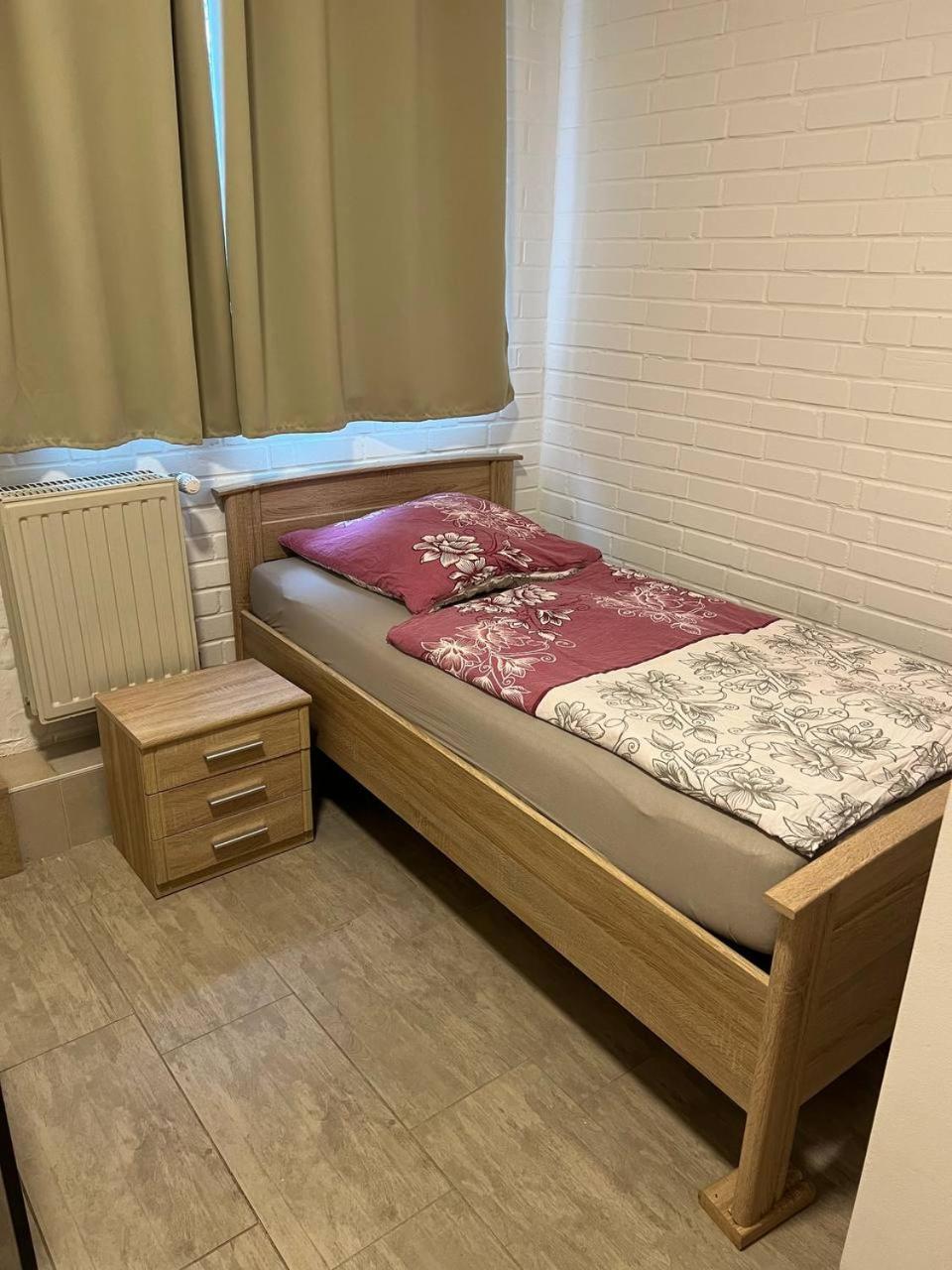 Messe Und Monteurzimmer Sehnde Luaran gambar