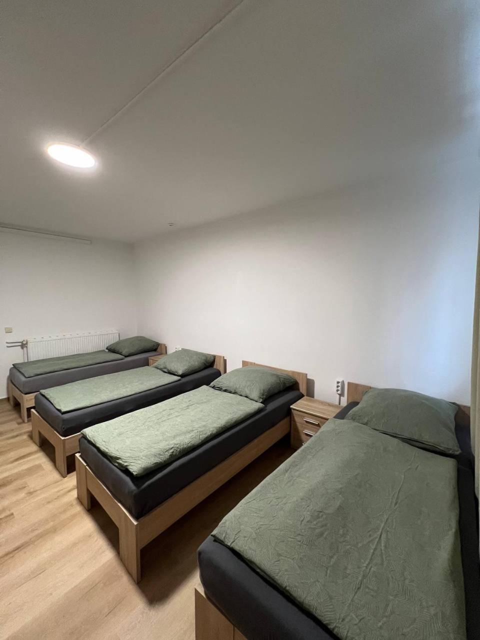Messe Und Monteurzimmer Sehnde Luaran gambar